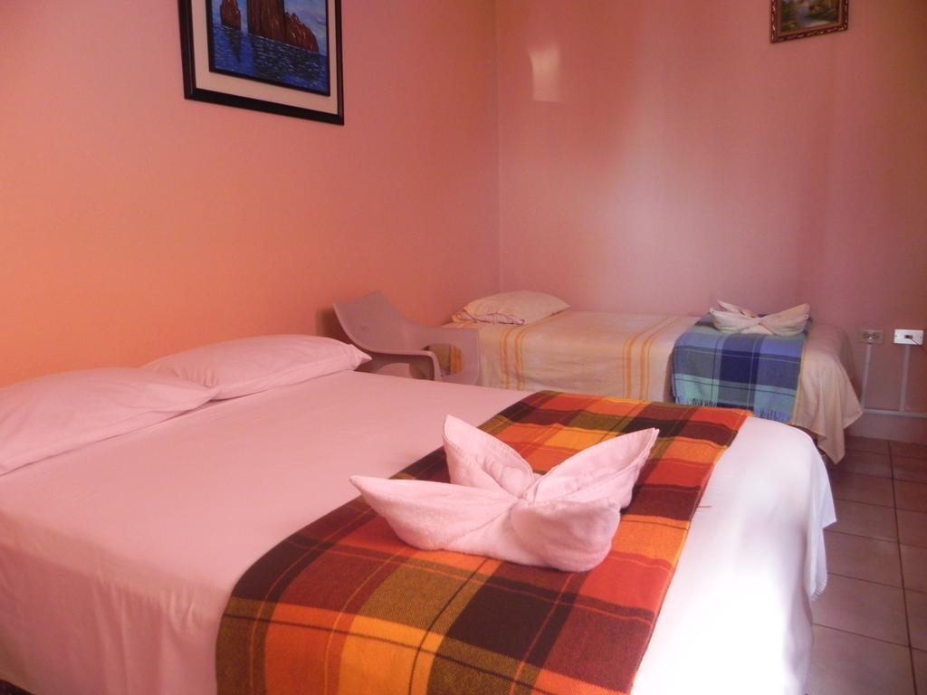 Hostal La Posada De Jose Carlos Puerto Baquerizo Moreno Room photo